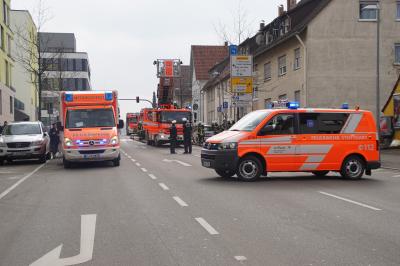 Stuttgart Vaighingen: Kellerbrand loest Grosseinsatz der Feuerwehr